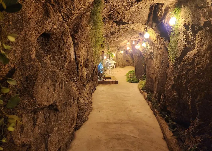 Seochon Secret Cave House Seul