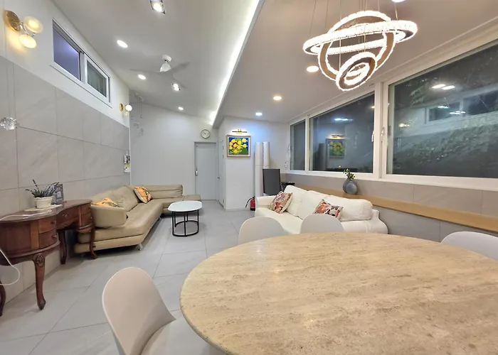 Seochon Secret Cave House Casa vacanze